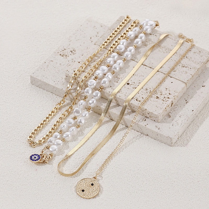 Inspiración Vintage-Collar de Alta Joyería con con Colgante Esculpido de Estilo Maison
