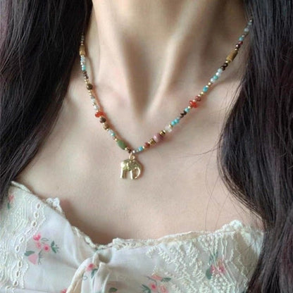 Bunte Perlenkette de Boho-Stil