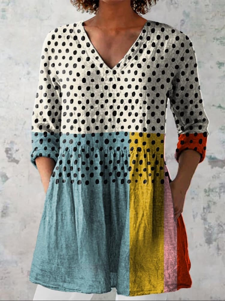 Lillian | Geometric Dot V-Neck Camisa