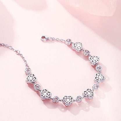 Elegancia Suprema Brazalete Corazón Sublime