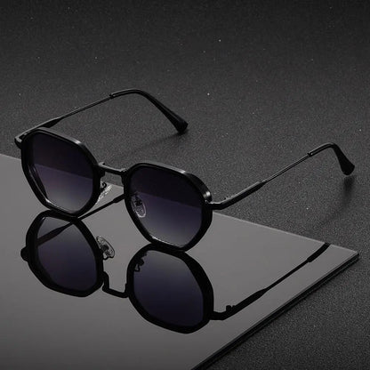 Finn Icon Sunglasses