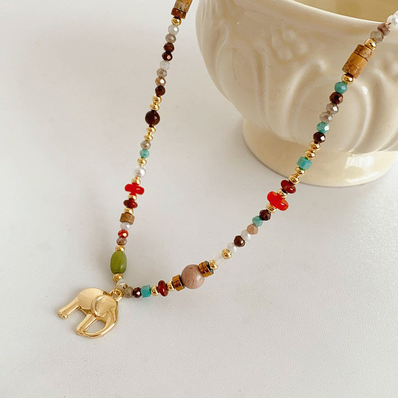 Bunte Perlenkette de Boho-Stil