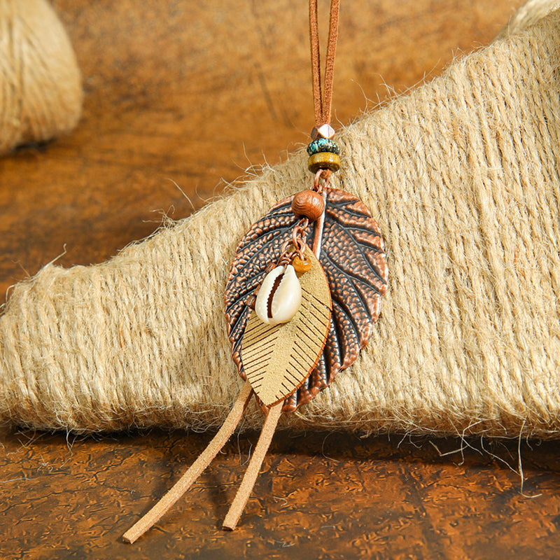 Collar de Alta Joyería con con Colgante Esculpido de Estilo Maison