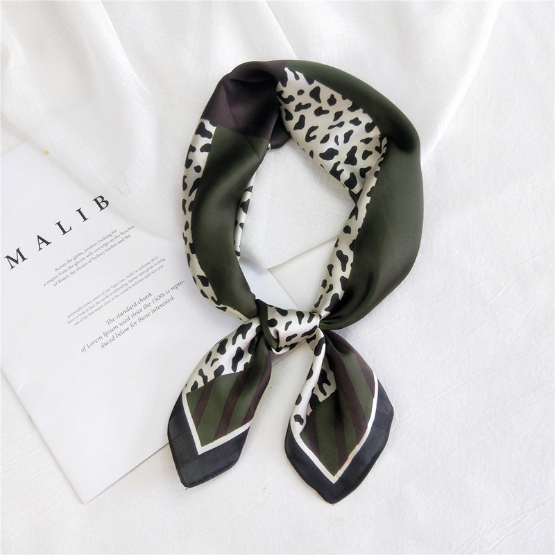 Inspiración Vintage-Foulard de Cachemira con Leopardenmuster