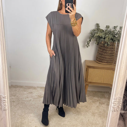 Maria Everyday Midi Dress